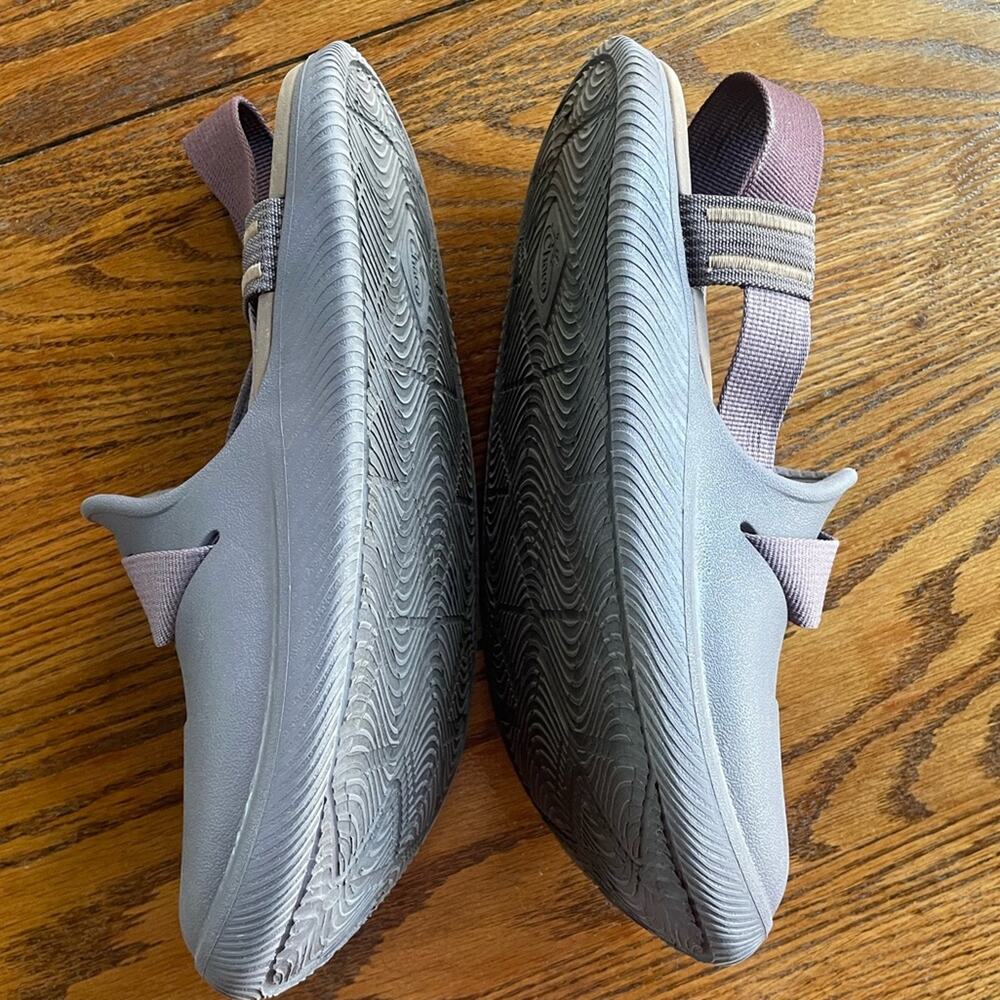 Chaco Women’s Sz 9 Chillos Clog Sandals in Sparrow Purple - Picture 4 of 10